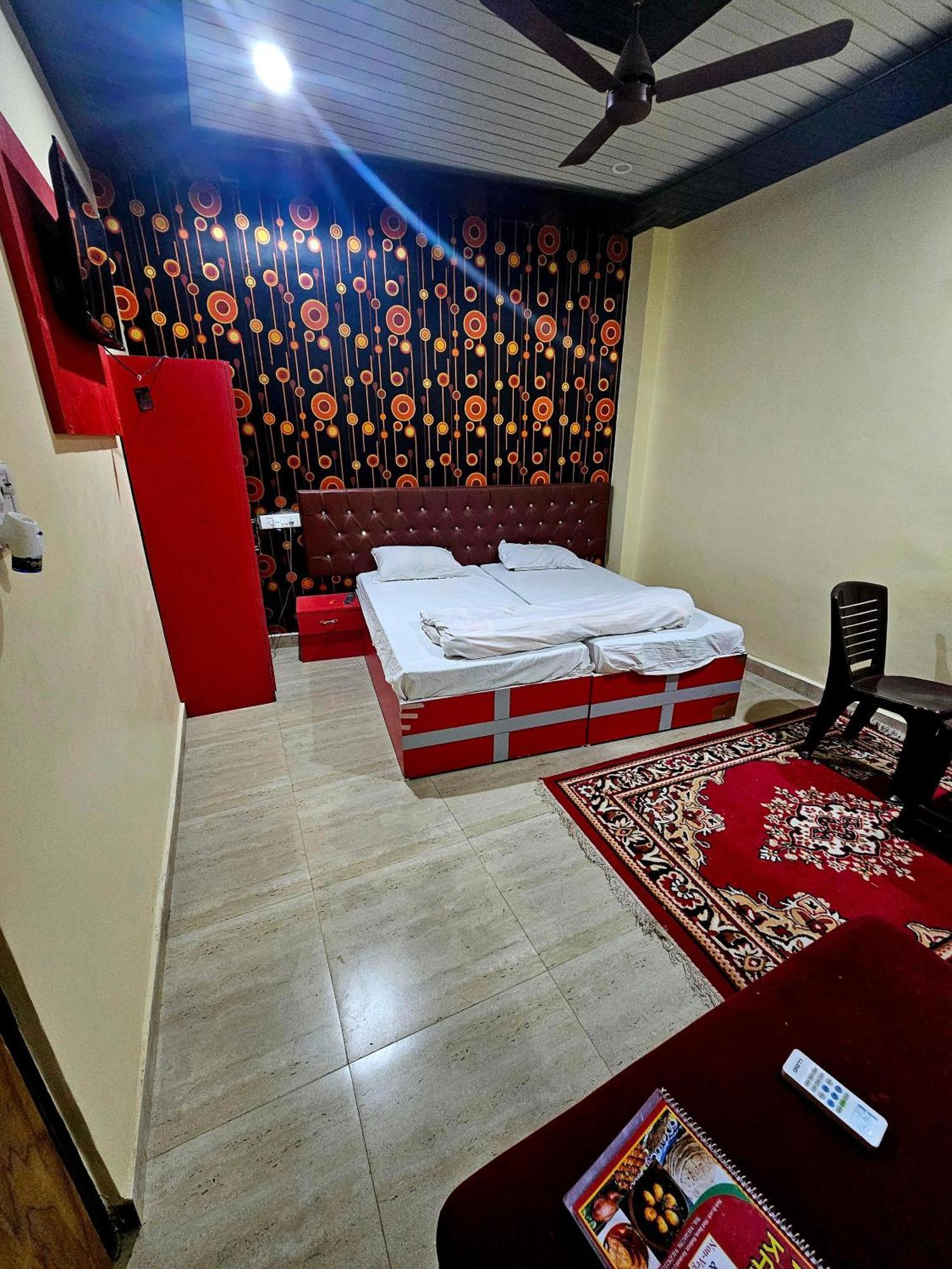 Hotel Kalika P Guest House Bénarès Extérieur photo